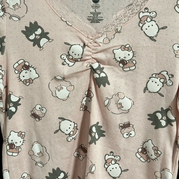 Hello Kitty Pink Top - Picture 7 of 8